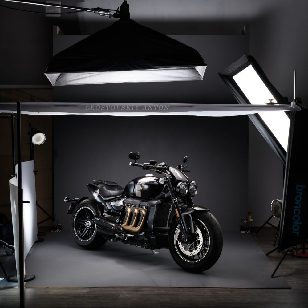 постановка света фотосъёмка мотоцикла triumph rocket 3
